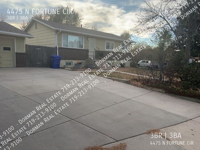 property at 4475 N Fortune Cir