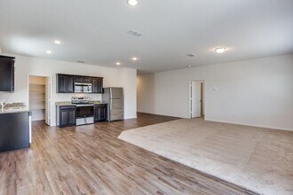 1815 Wolf Run in Anna, TX - Foto de edificio - Building Photo