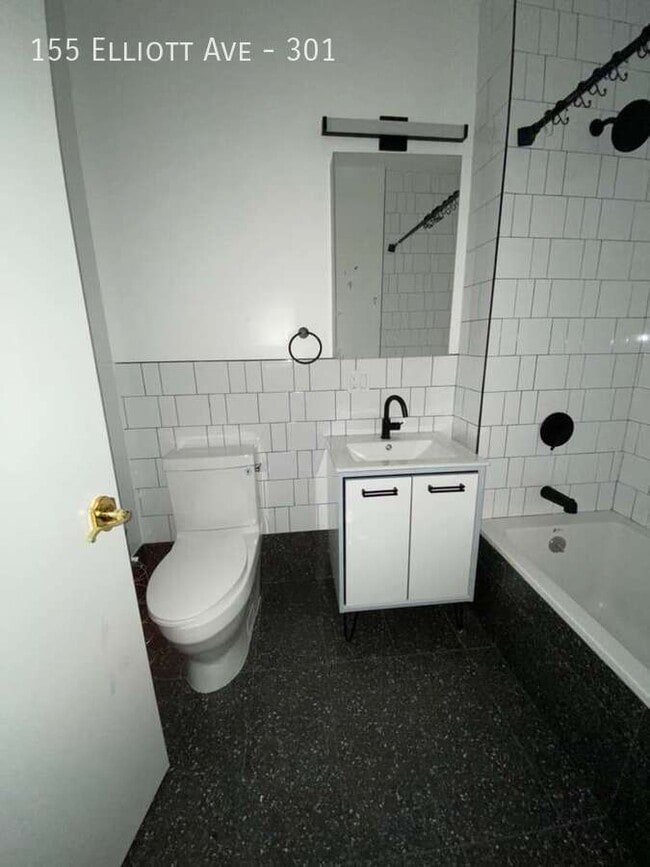 155 Elliott Ave in Yonkers, NY - Building Photo - Building Photo