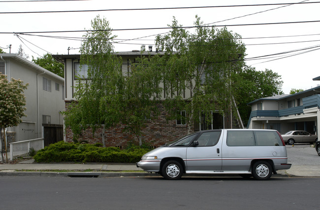 780 Fulton St in Redwood City, CA - Building Photo - Building Photo