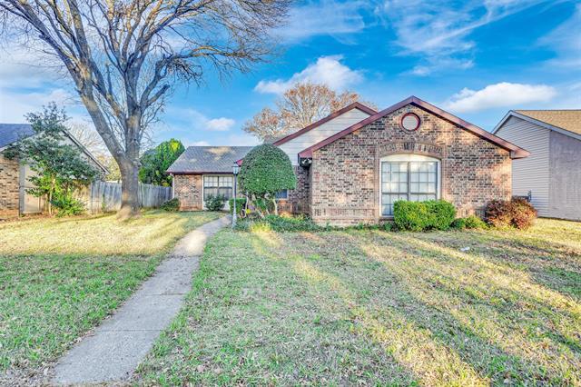 139 Kingsbridge Dr in Garland, TX - Building Photo