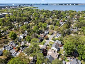 1424 Monterey Ave in Norfolk, VA - Foto de edificio - Building Photo