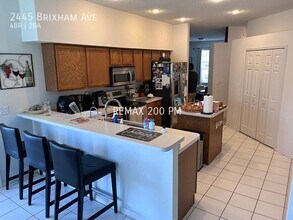 2445 Brixham Ave in Orlando, FL - Building Photo - Building Photo