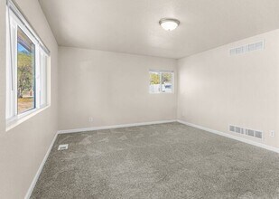 2428 Atlanta Ave in Pueblo, CO - Building Photo - Building Photo