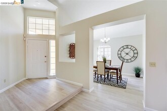 2436 Pismo Ct in Discovery Bay, CA - Building Photo - Building Photo