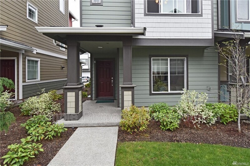 13405 45th Dr SE in Mill Creek, WA - Building Photo