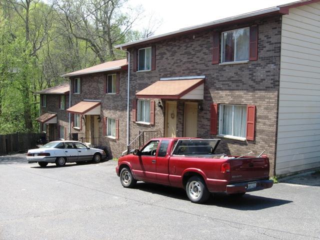 714 High St in St. Albans, WV - Foto de edificio - Building Photo