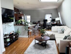 172 Bunker Hill St in Boston, MA - Building Photo - Building Photo