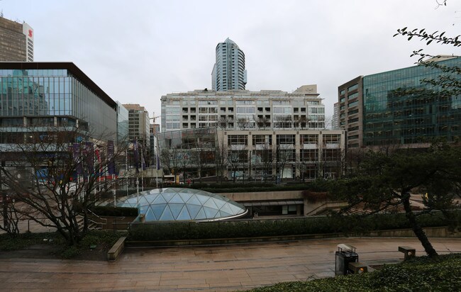 Infinity in Vancouver, BC - Building Photo - Building Photo