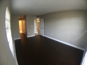 9441-944176 SW 76th St in Miami, FL - Building Photo - Building Photo