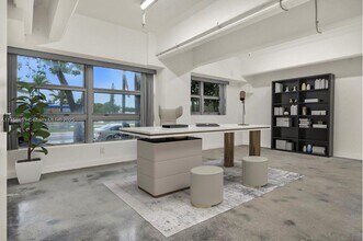 4332 Collins Ave in Miami Beach, FL - Building Photo - Building Photo