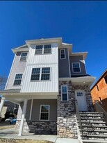 1036 Cross Ave in Elizabeth, NJ - Building Photo