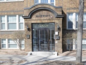 Harriet Apartments in Minneapolis, MN - Foto de edificio - Building Photo