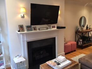 62 Myrtle St in Boston, MA - Building Photo - Building Photo