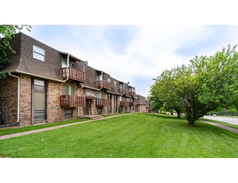 Cedar Garden Apartments Photo