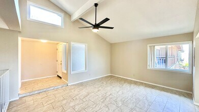 31426 Club Vista Ln in Bonsall, CA - Building Photo - Building Photo