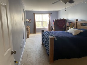 1533 Crest Park Ct in Bethlehem, PA - Building Photo - Building Photo