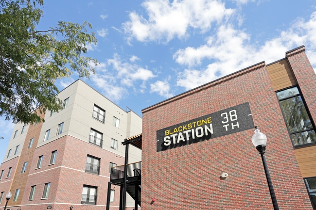 The Blackstone Apartments in Omaha, NE - Building Photo - Building Photo