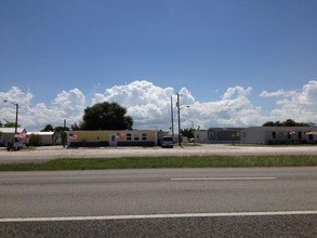 H & H Mobile Home Park in Fort Pierce, FL - Building Photo - Other