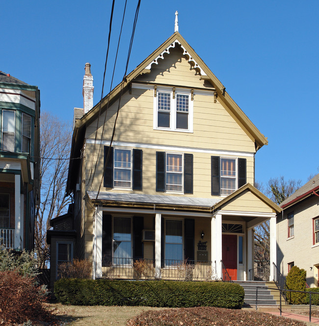 2353 Park Ave in Cincinnati, OH - Building Photo - Building Photo