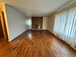 1800 Capital Ave NE in Battle Creek, MI - Building Photo - Building Photo