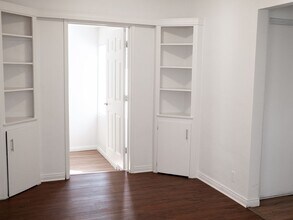 5016 Kester Ave in Los Angeles, CA - Building Photo - Building Photo