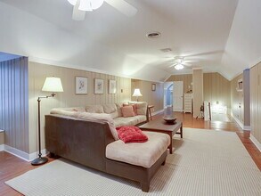 704 W Delaware Ave in Urbana, IL - Building Photo - Building Photo