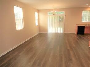 308 Palmdale Ct in Holly Springs, NC - Building Photo - Building Photo