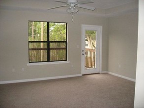 Timberwood Townhomes in Tallahassee, FL - Building Photo - Interior Photo