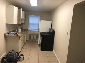 134 Amory Dr in Orangetown, NY - Building Photo - Building Photo