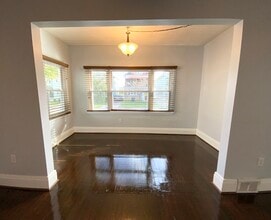 40 Saint Florian St, Unit Lower in Buffalo, NY - Building Photo - Building Photo