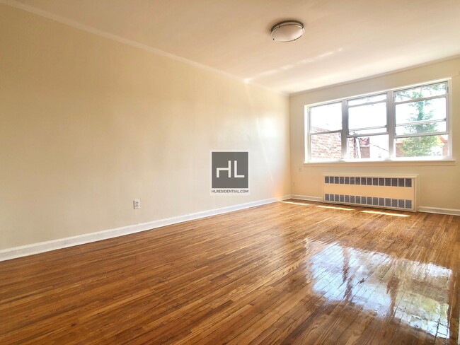 72 Stryker St-Unit -TOP in Brooklyn, NY - Building Photo - Building Photo