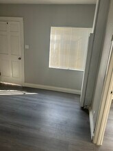 640 San Benito St in Los Angeles, CA - Building Photo - Building Photo