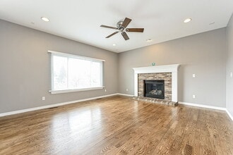 858 Sundown Dr in Castle Rock, CO - Foto de edificio - Building Photo