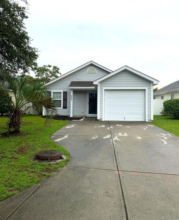 853 Silvercrest Dr in Myrtle Beach, SC - Building Photo