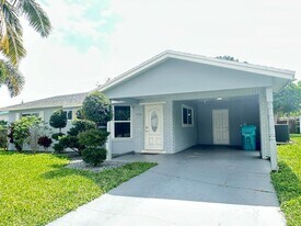 426 SW 8th Ave in Boynton Beach, FL - Building Photo