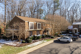 Village Green Condo in Williamsburg, VA - Building Photo - Building Photo