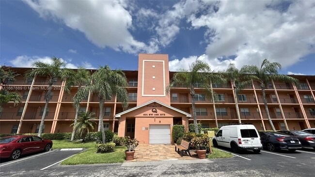 601 SW 142nd Ave in Pembroke Pines, FL - Building Photo - Building Photo