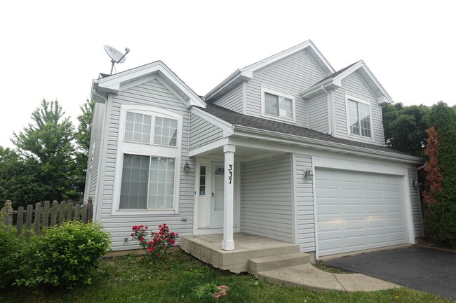 337 S Arrowhead Ct in Round Lake, IL - Building Photo - Building Photo