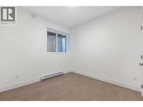 2644 Chesterfield Ave in North Vancouver, BC - Building Photo - Building Photo