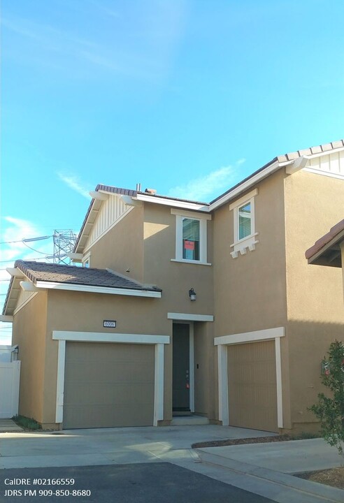 6006 Sendero Ave in Eastvale, CA - Building Photo