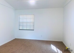 1019 Fox Trace Ct in Port Orange, FL - Building Photo - Building Photo