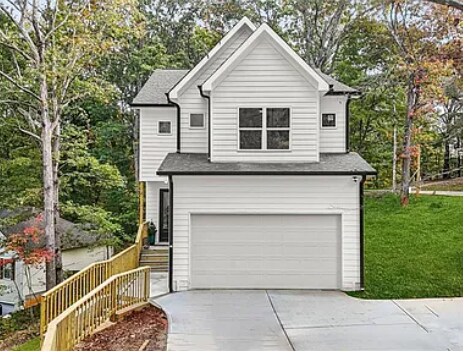 3925 Pineshore Cir in Gainesville, GA - Foto de edificio