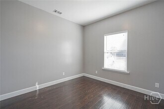 100 Springcreek Ln in Guyton, GA - Foto de edificio - Building Photo