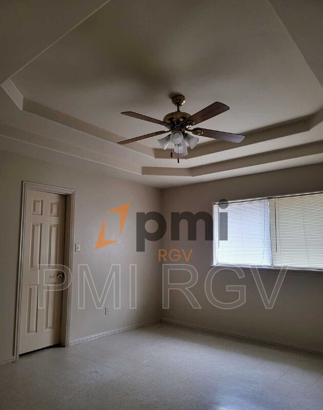 709 Robin Ave in McAllen, TX - Building Photo - Building Photo