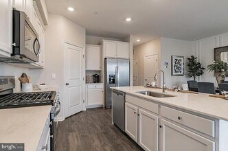 1128 Meadowlark Dr in Fogelsville, PA - Building Photo - Building Photo