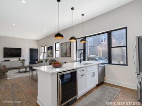 846 N Ashland Ave in Chicago, IL - Building Photo - Building Photo