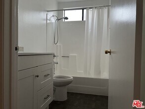 710 Crenshaw Blvd in Los Angeles, CA - Building Photo - Building Photo
