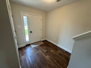 130 Katelyn Dr in New Oxford, PA - Building Photo - Building Photo