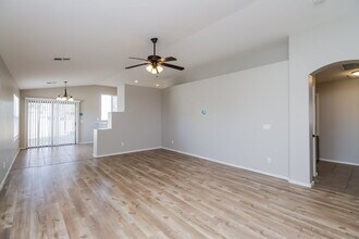 1244 W Mesquite Tree Ln in San Tan Valley, AZ - Building Photo - Building Photo